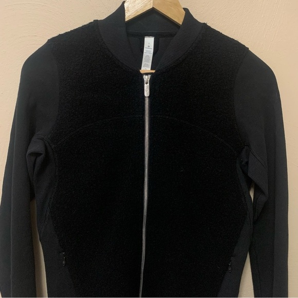 Lululemon Stand Out Sherpa Jacket in Black Size 2 W4AKOS - Picture 6 of 16